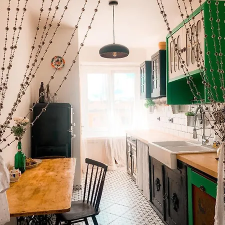 Kiki Family Apartment By Prague Castle Apartamento