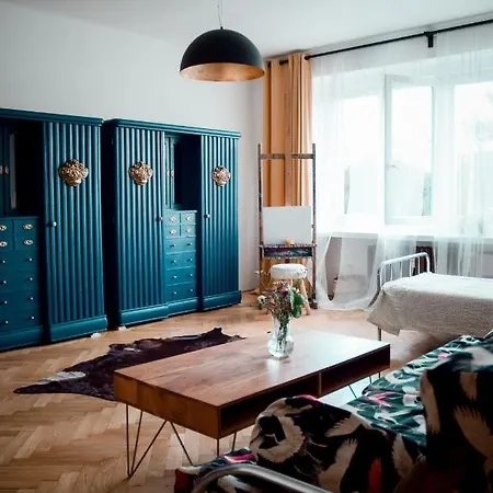 Kiki Family Apartment By Prague Castle *